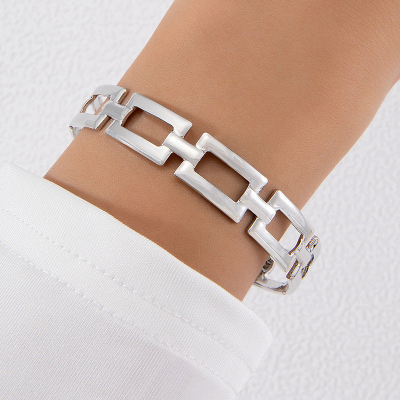 UNI-11100 - Luxury Silver Bangle - Bracelet