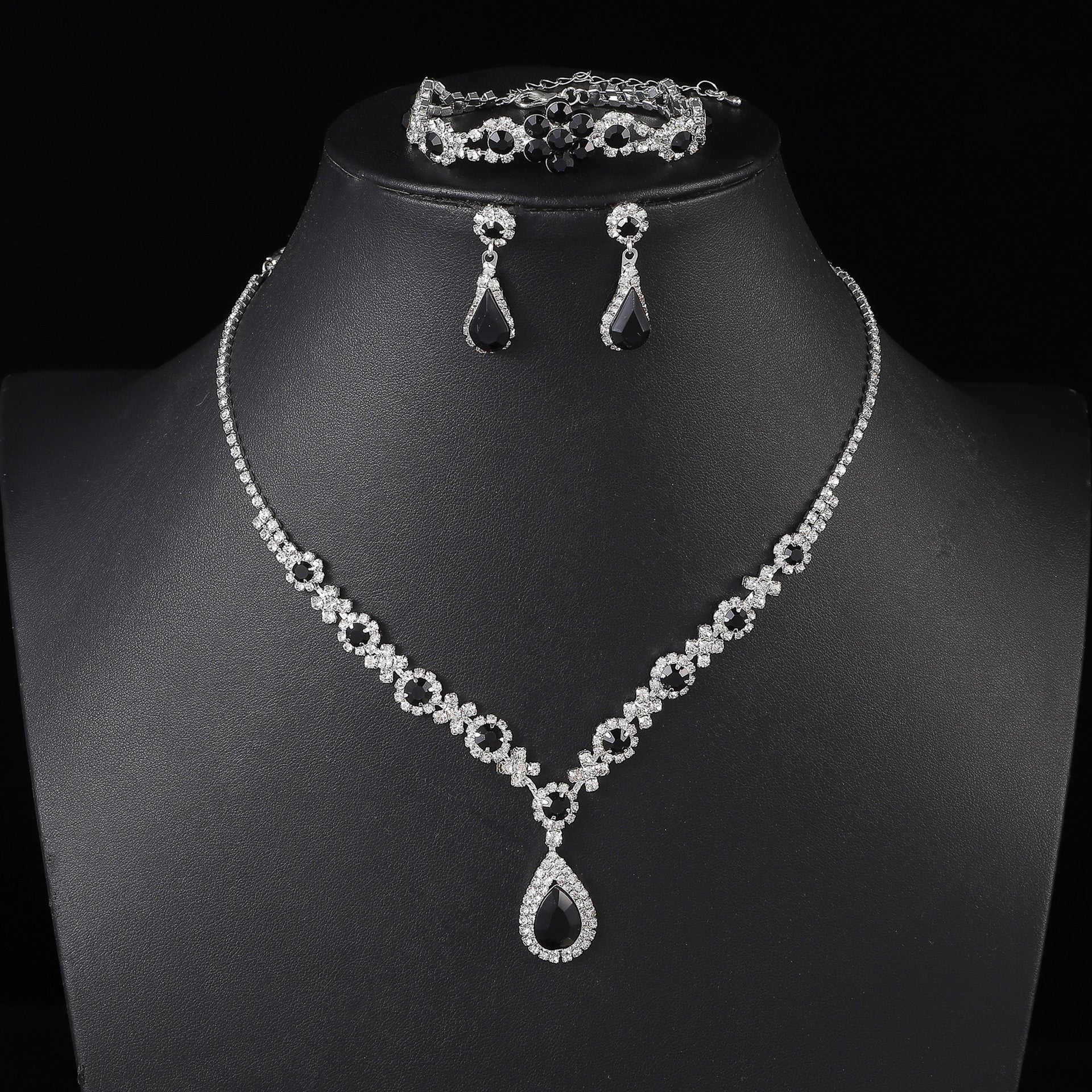 UNI-11940- Premium Teardrop Black Diamonds Silver - Jewelry Set Of 3