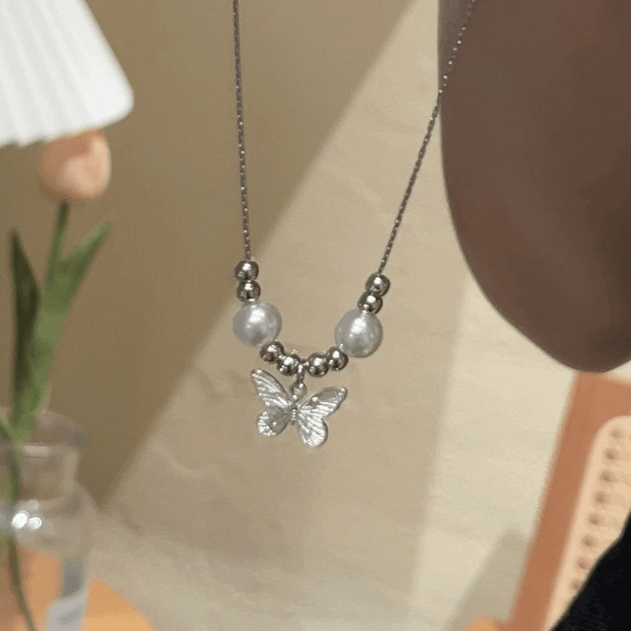 UNI-12306 - Pearl & Butterfly Silver - Necklace