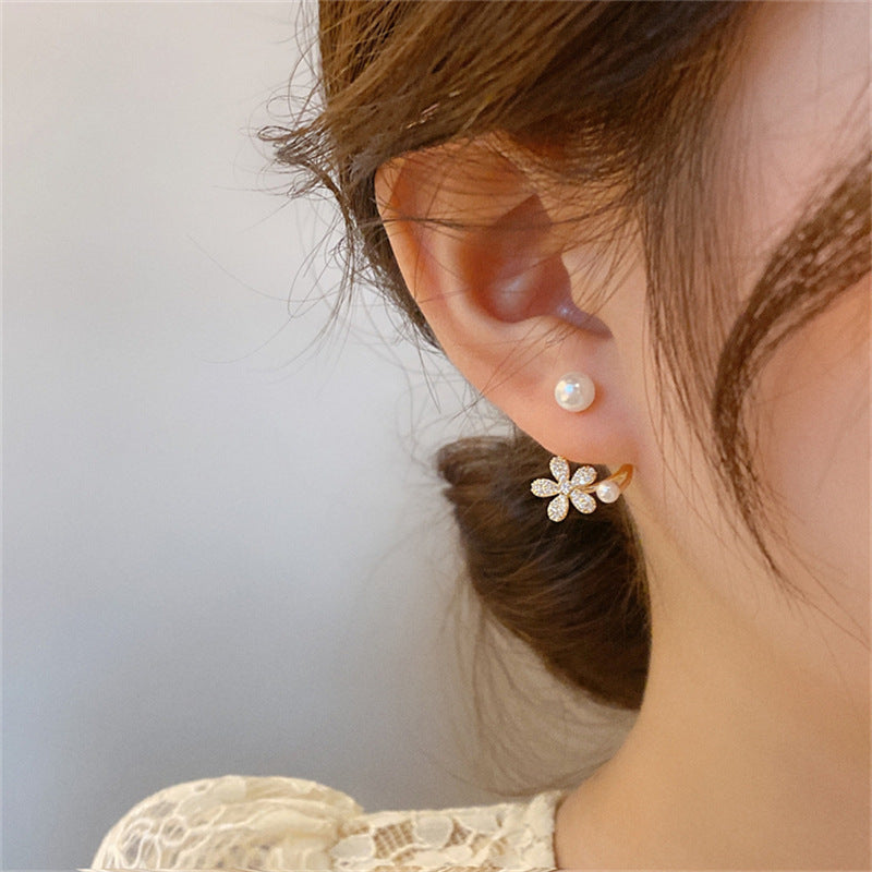 UNI-10386 - Pearly Flower - Earring