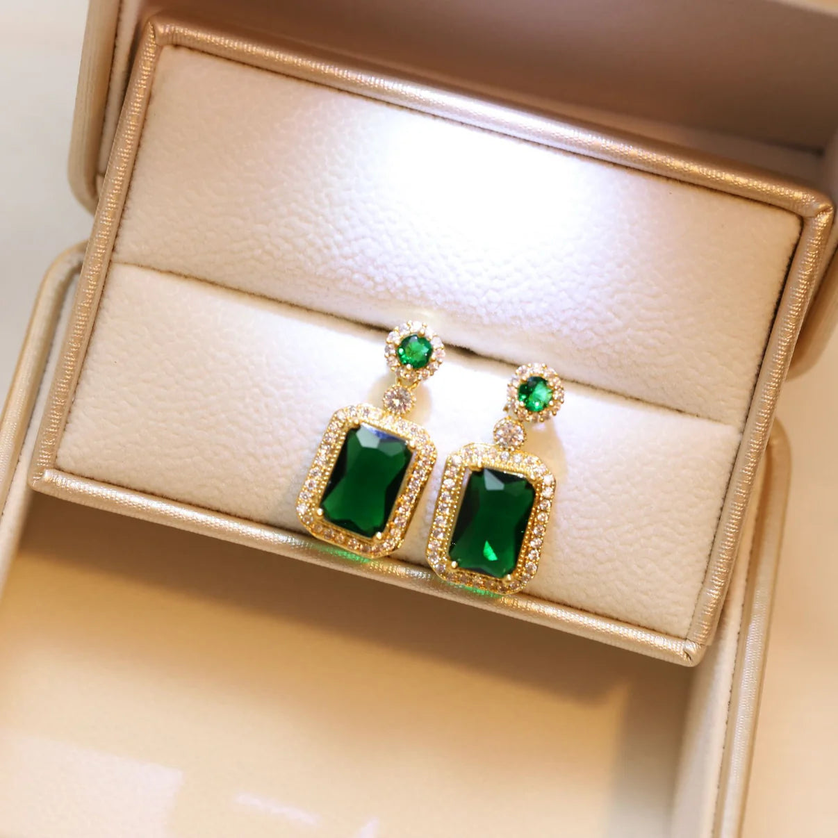 UNI-11015-3 - Green Gem Gold - Earring