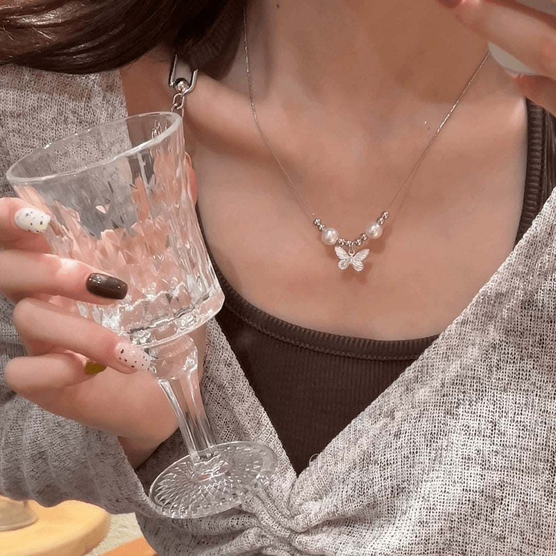 UNI-12306 - Pearl & Butterfly Silver - Necklace