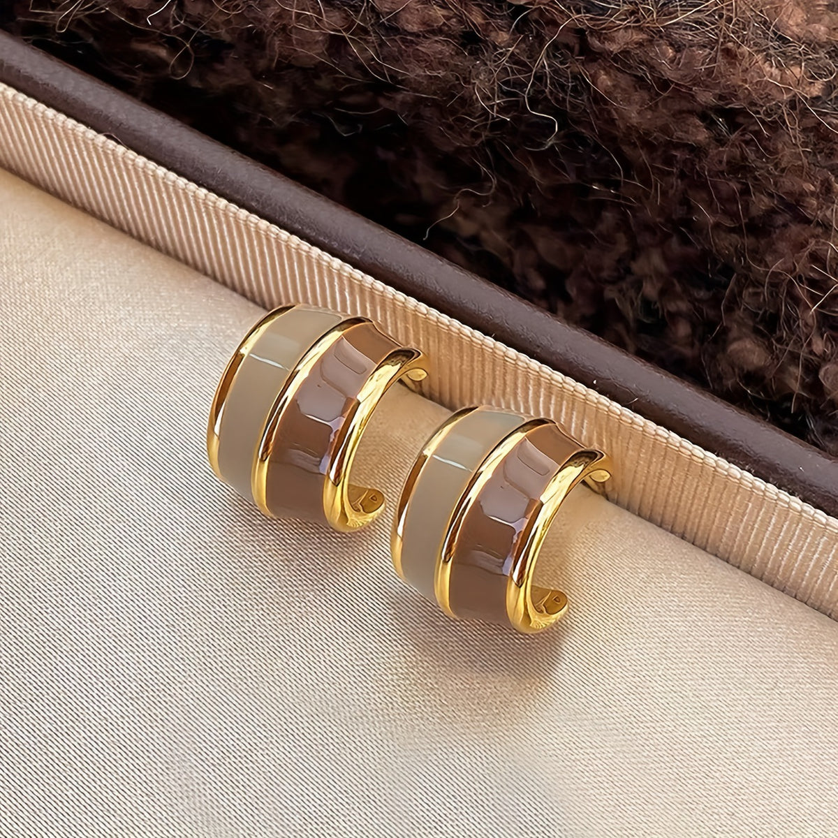 UNI-12850 - Simple Beige & Brown Gold Foil - Earring