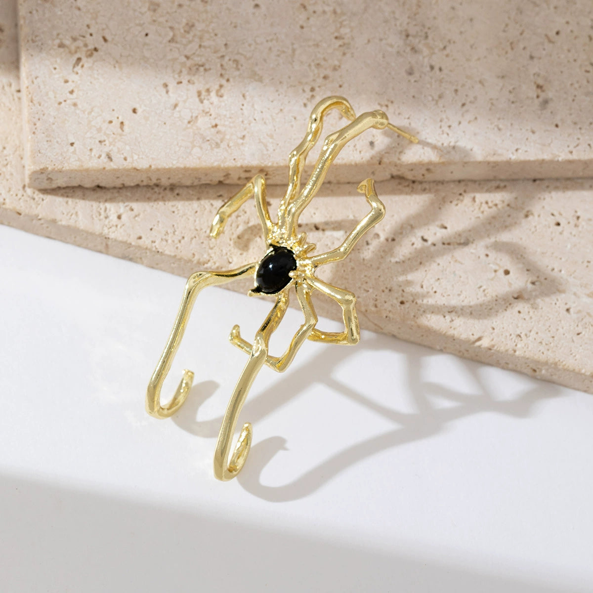 UNI-12610 - Gold Spider - Earring