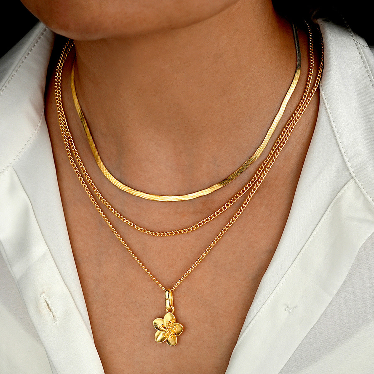 UNI-11195 - Gold Chain & Flower - Necklace Set Style 1