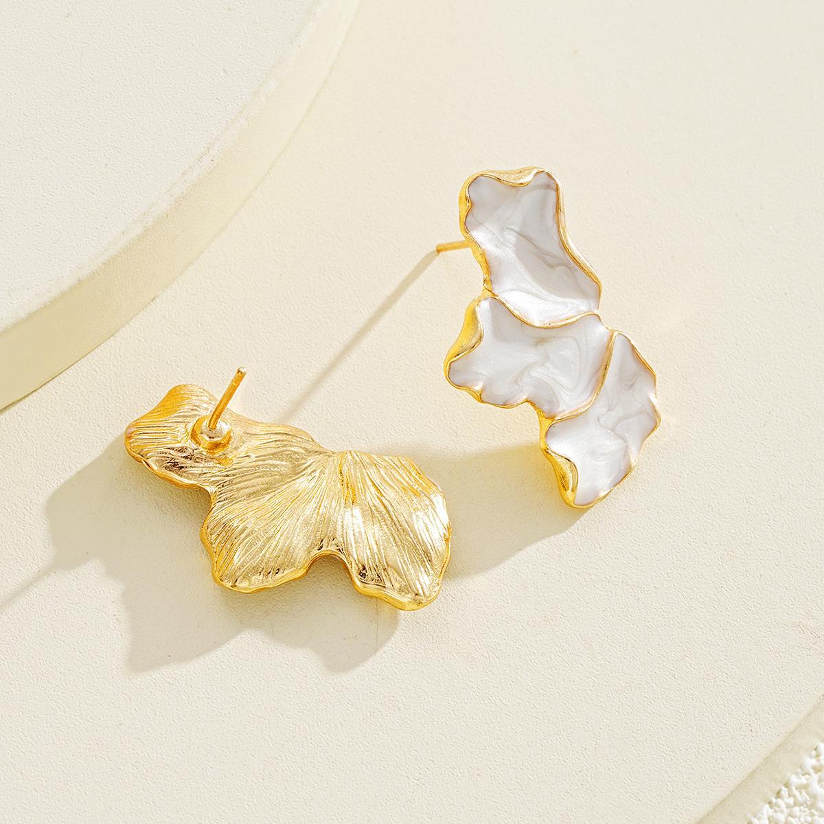 UNI-10648 - Marbled Leaf Gold - Earring