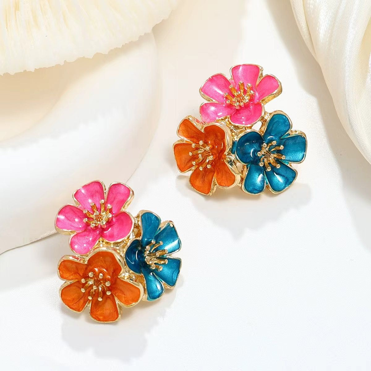 UNI-12840 - Multi Flowers Gold - Earring Style 1