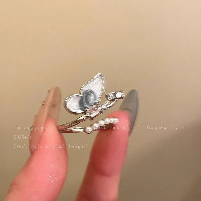 UNI-12292 - Pearly & Butterfly Silver - Ring