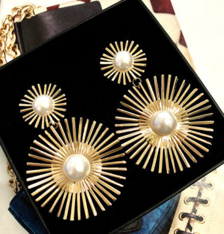 UNI-10587 - Pearl & Foiled Flower - Earring