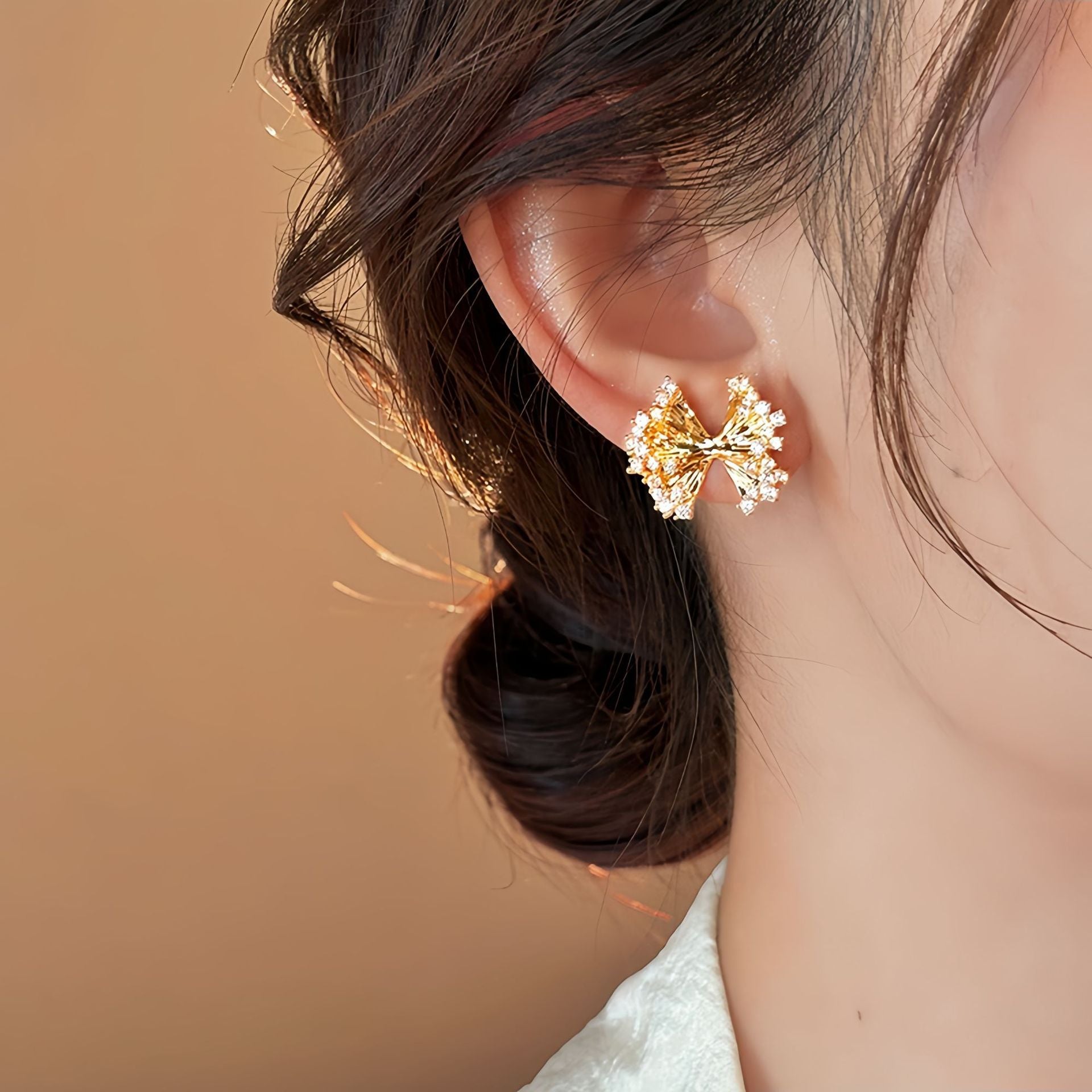 UNI-12112-1 - Gold Flake Diamonds - Earring