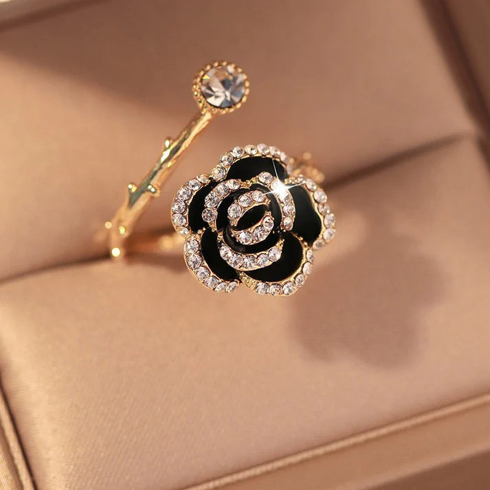 UNI-11027-3- Black Flower Gold - Ring