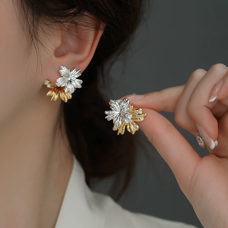 UNI-12706 - Gold & Silver Foiled Flower - Earring