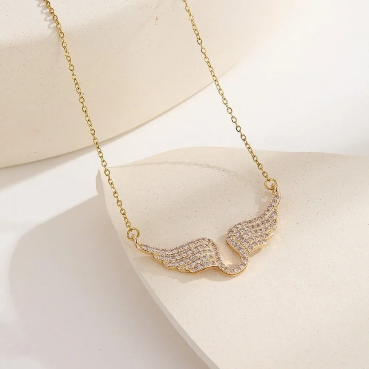 UNI-12628 - Diamond Swan Round Gold - Necklace