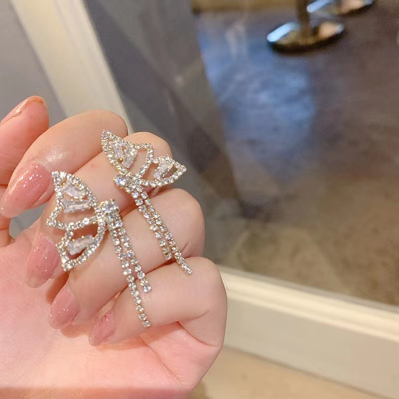 UNI-12119 - Silver Charming Butterfly - Earring