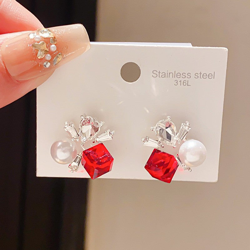 UNI-12853 - Pearl & Red Crystal - Earring