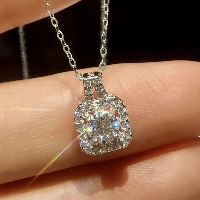 UNI-11019-3 - Diamonds Square Silver- Necklace