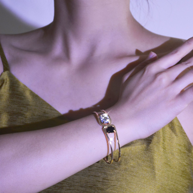 UNI-10520 -  Crystal Diamond Black & White Bangle - Bracelet