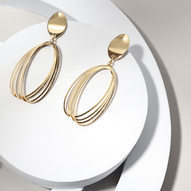 UNI-10075 - Classy Hoop Gold - Earring