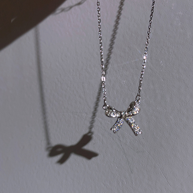 UNI-10233-1 - Bow Sparkle Silver - Necklace