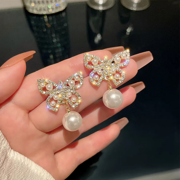 UNI-10420 - Pearly Butterfly - Earring