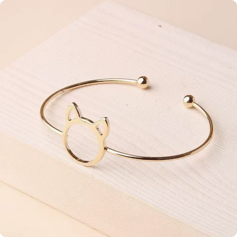 UNI-11075 - Cat Face Gold Bangle - Bracelet