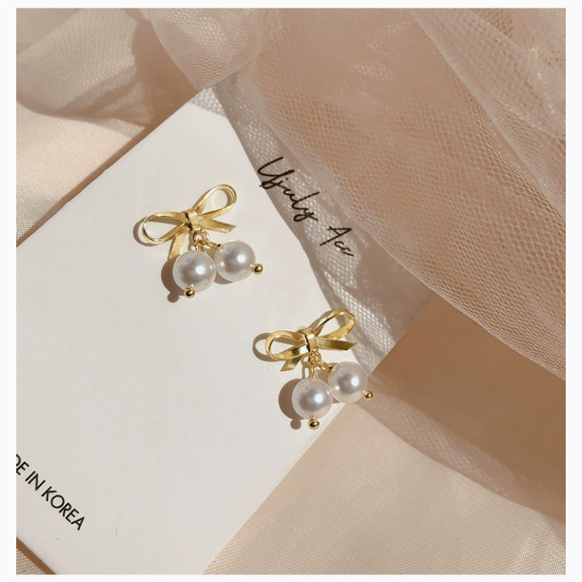 UNI-10087 - Blinky Bow Gold - Earring
