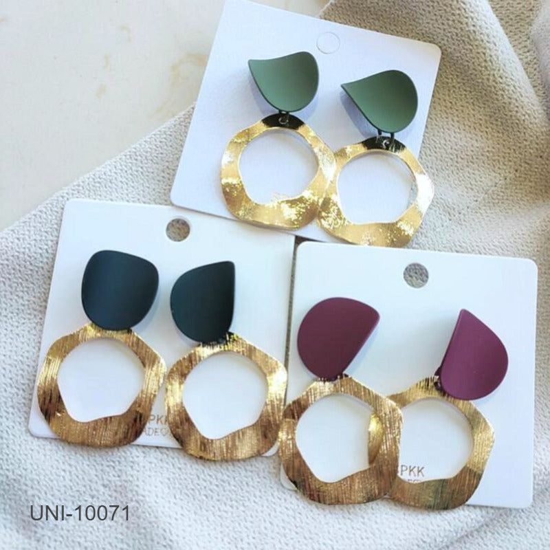 UNI-10071 - Classy Gold - Earring