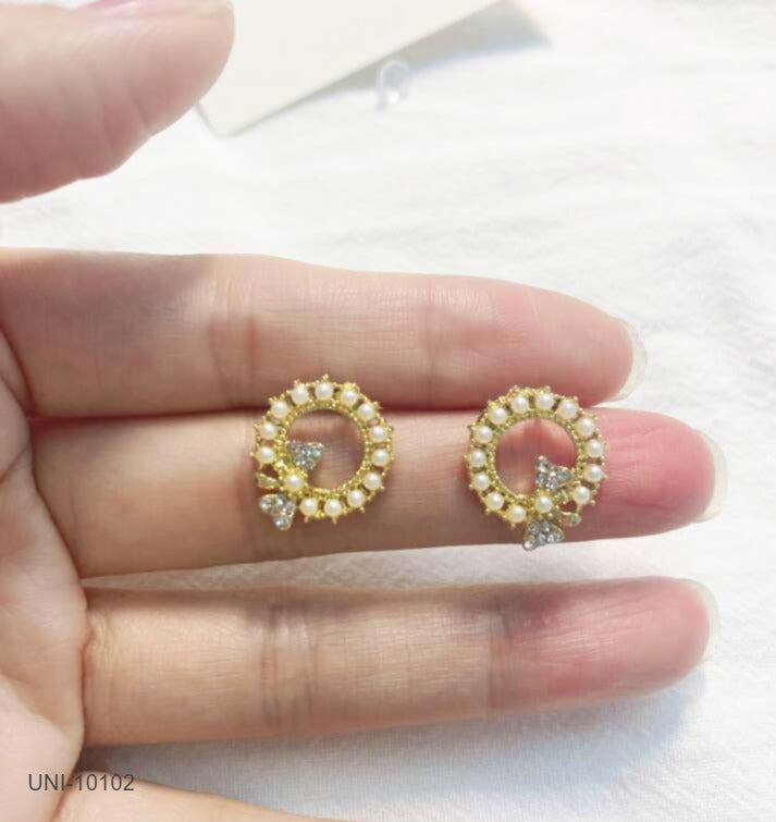 UNI-10102- Pearly Diamonds Bow Gold - Earring