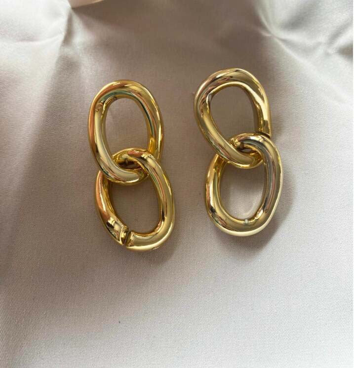 UNI-10109 - Gold Glam Chain - Earring