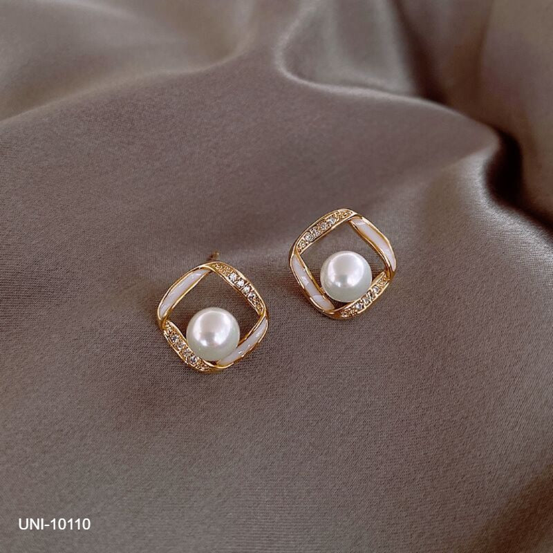 UNI-10110 - Pearl Gold Glam - Earring