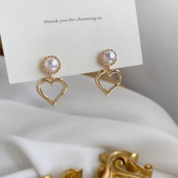 UNI-10064 - Gold Heart - Earring