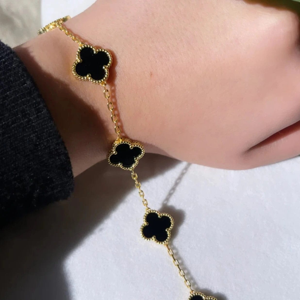 SS-1002 - Flower Black - Bracelet Style 1