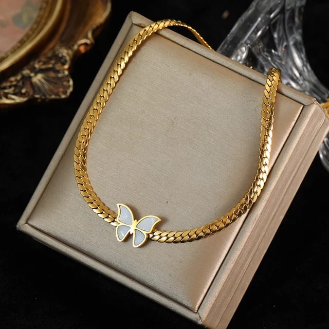 SS-1009 - White Butterfly Gold - Necklace
