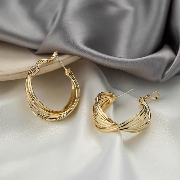 UNI-10226 - Fancy Twist Hoop Gold - Earring