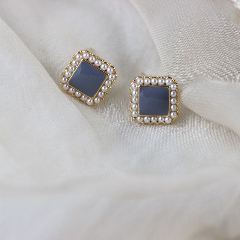 UNI-10243 - Pearl Square Gold - Earring