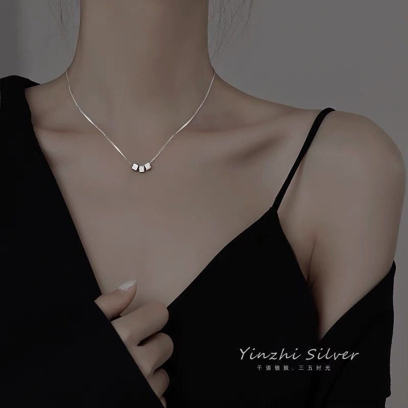 UNI-10284 -  Silver Cube - Necklace