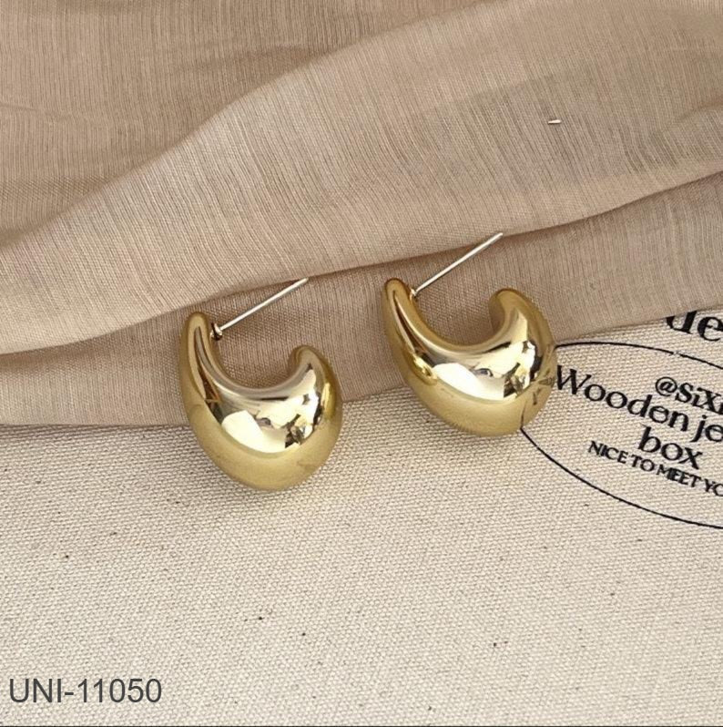 UNI- 11050 - Curved Gold - Earring