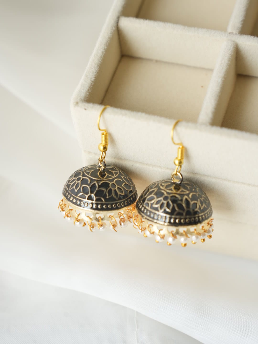 JH-1 - Pearly Jhumka Large - Earring Style 1