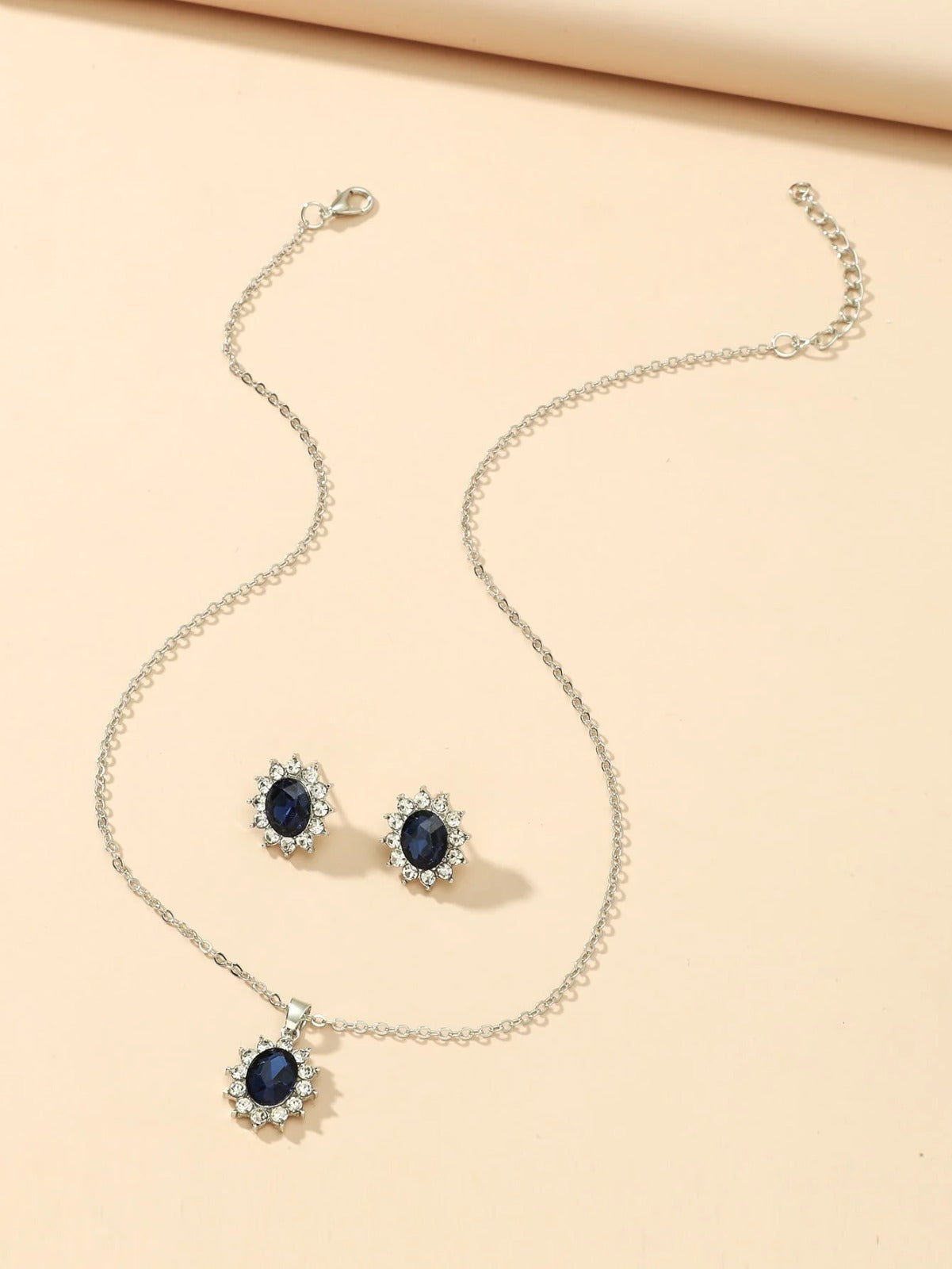 UNI-10445 - Crystal Diamond  Silver - Jewelry Set