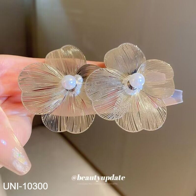 UNI-10300 - Silver Flower Pearl - Earring