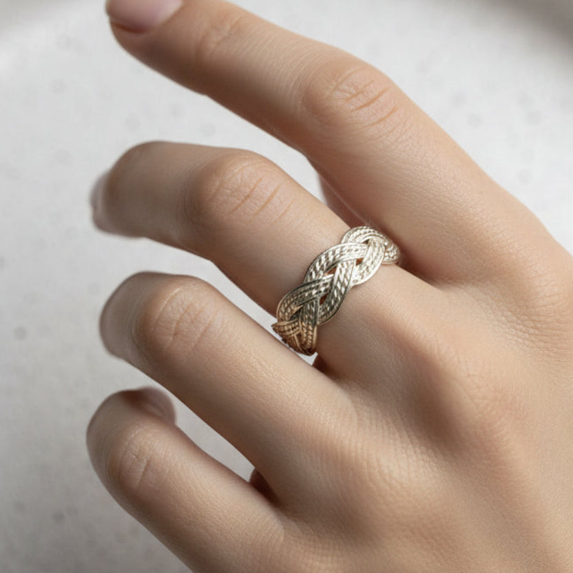R-103 - Twist Silver - Ring