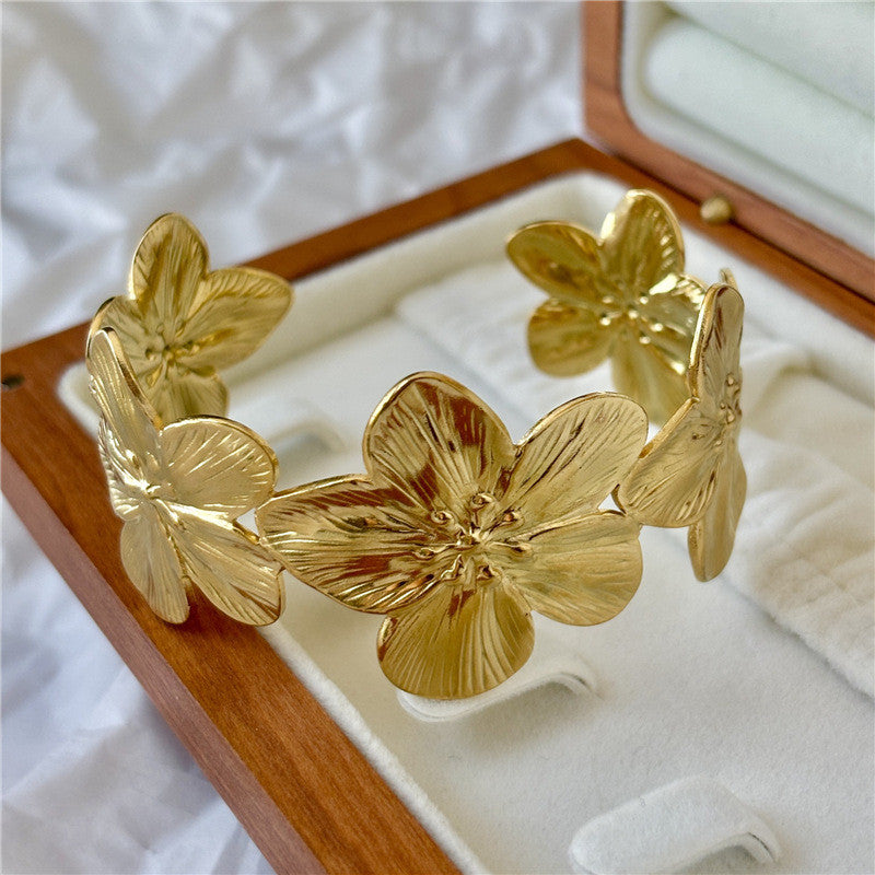 UNI-10636-1 - Gold Flower Bangle - Bracelet