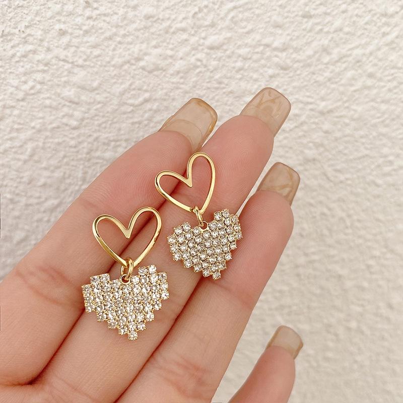 UNI-10065 - Diamond Heart Gold - Earring