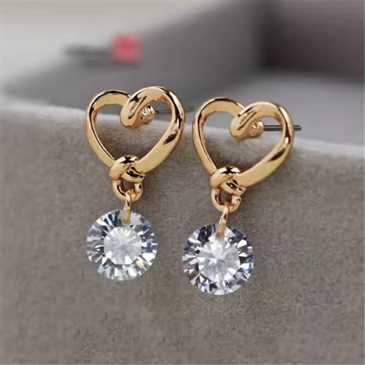 UNI-10475 - Gold Heart & Diamond - Earring