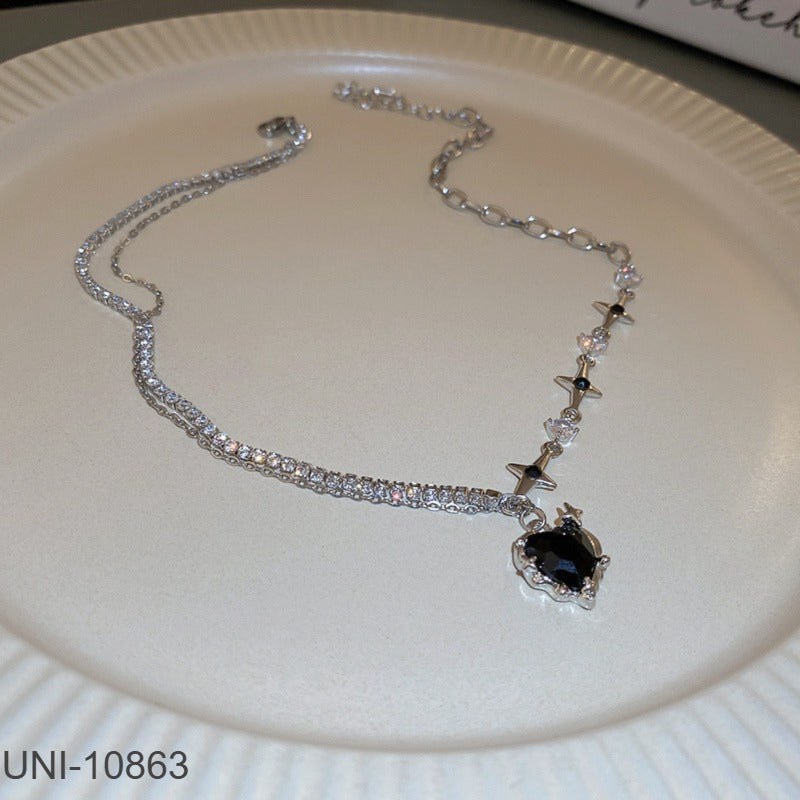 UNI-10863 -  Black Heart Sparkle Chain Silver  - Necklace