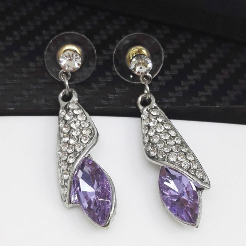 UNI-10510  - Blinky Diamond - Earring Style 1