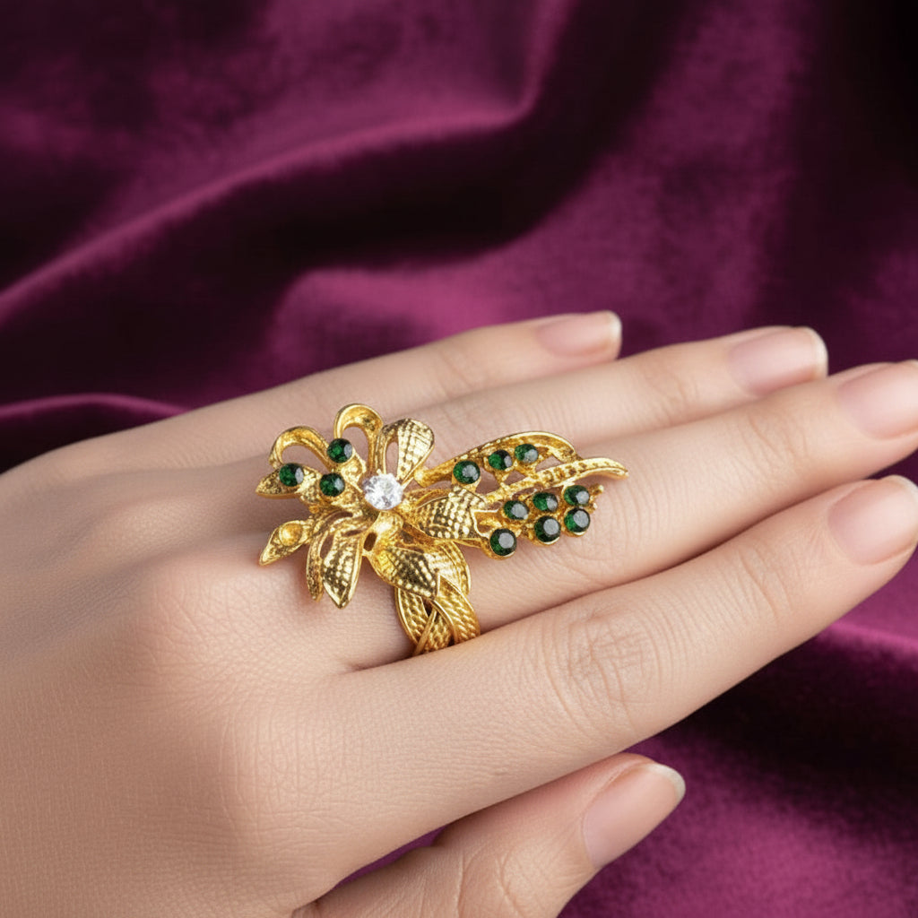 R-113 - Gold Flower Diamonds - Ring Style 1