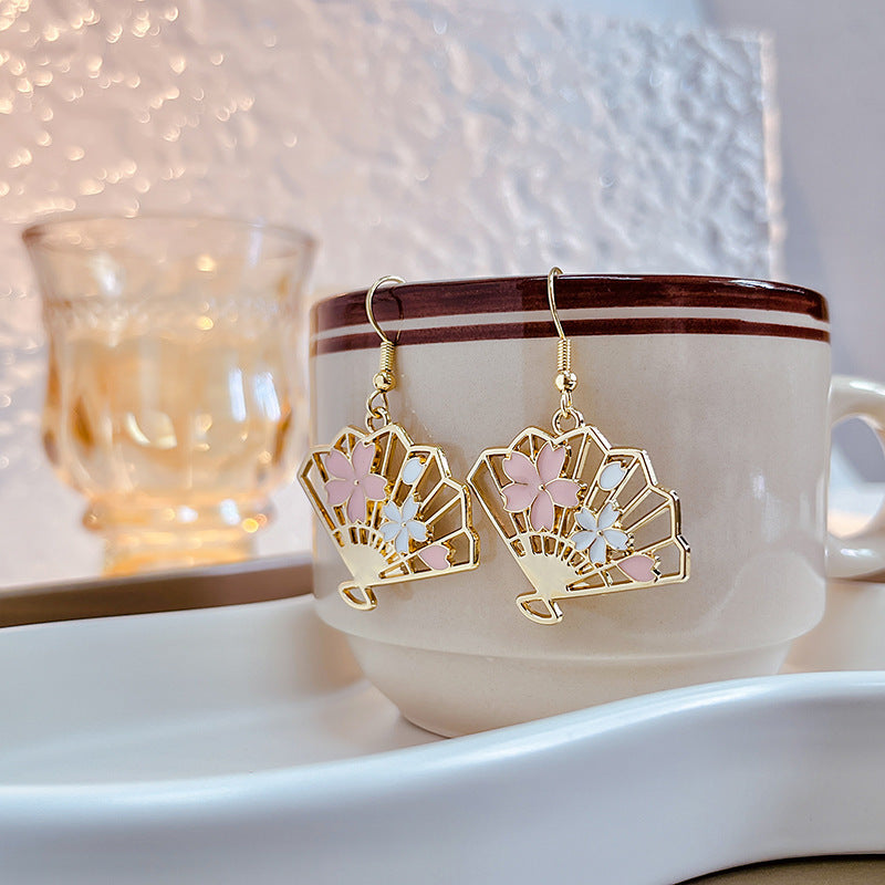 UNI-10376 - Elegant Fan Sakura Flowers Gold  - Earring