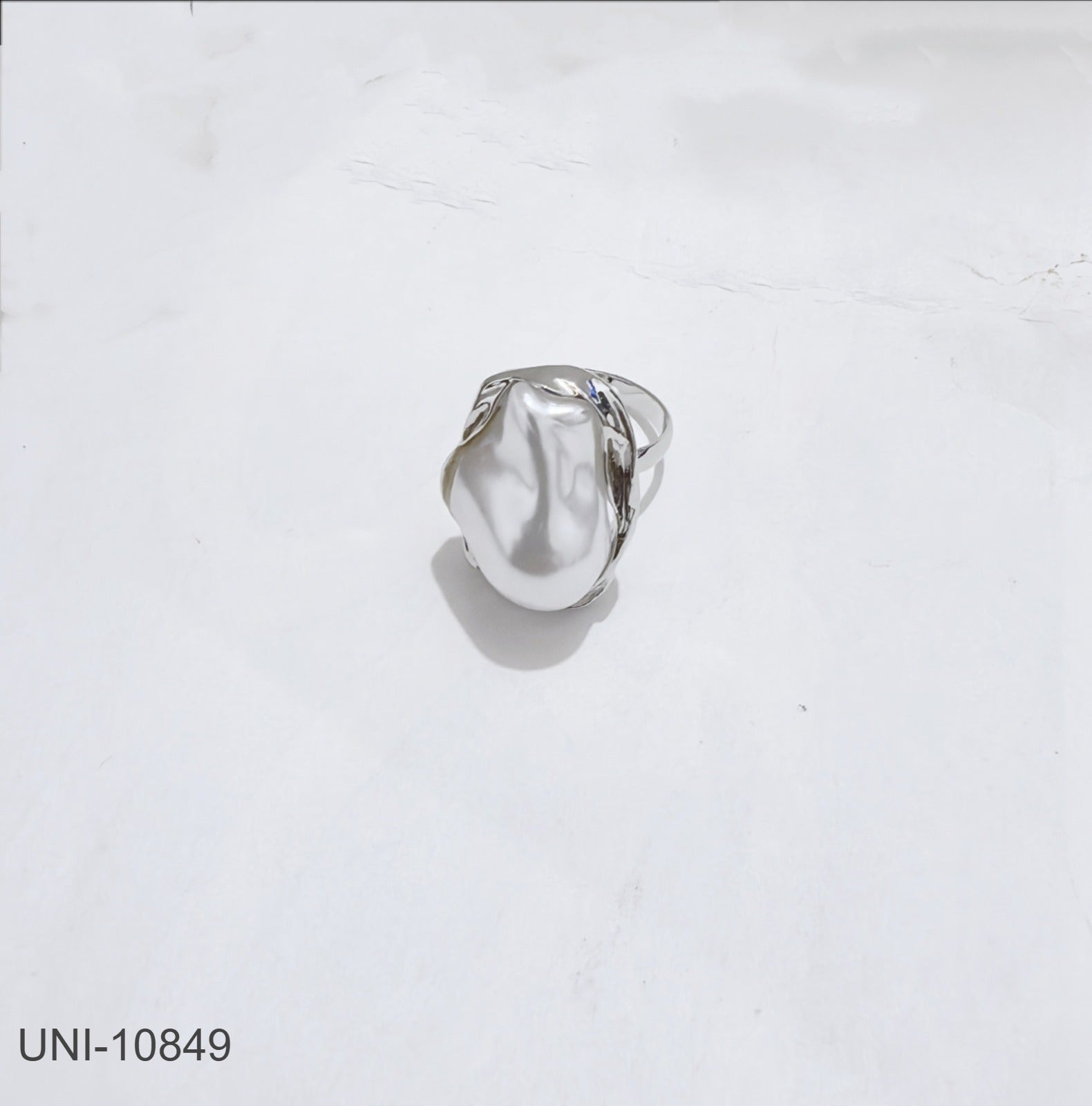 UNI-10849 - White Pearl Foiled  Silver - Ring