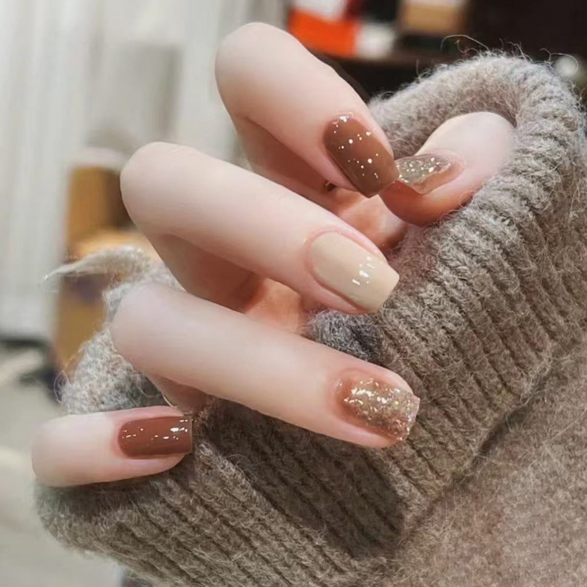 N-119 - Silver Sparkle &  Chocolate Color - Press On Nail Set Of 24